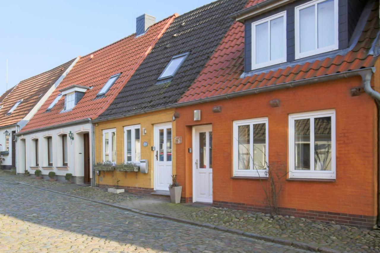 Hannes Kapitaenshaus Husum  Exterior photo